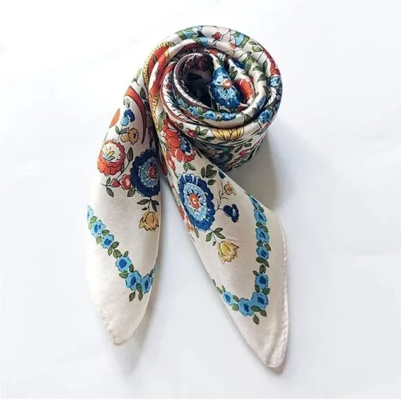 Beige Floral Mulberry Silk Neck Scarf